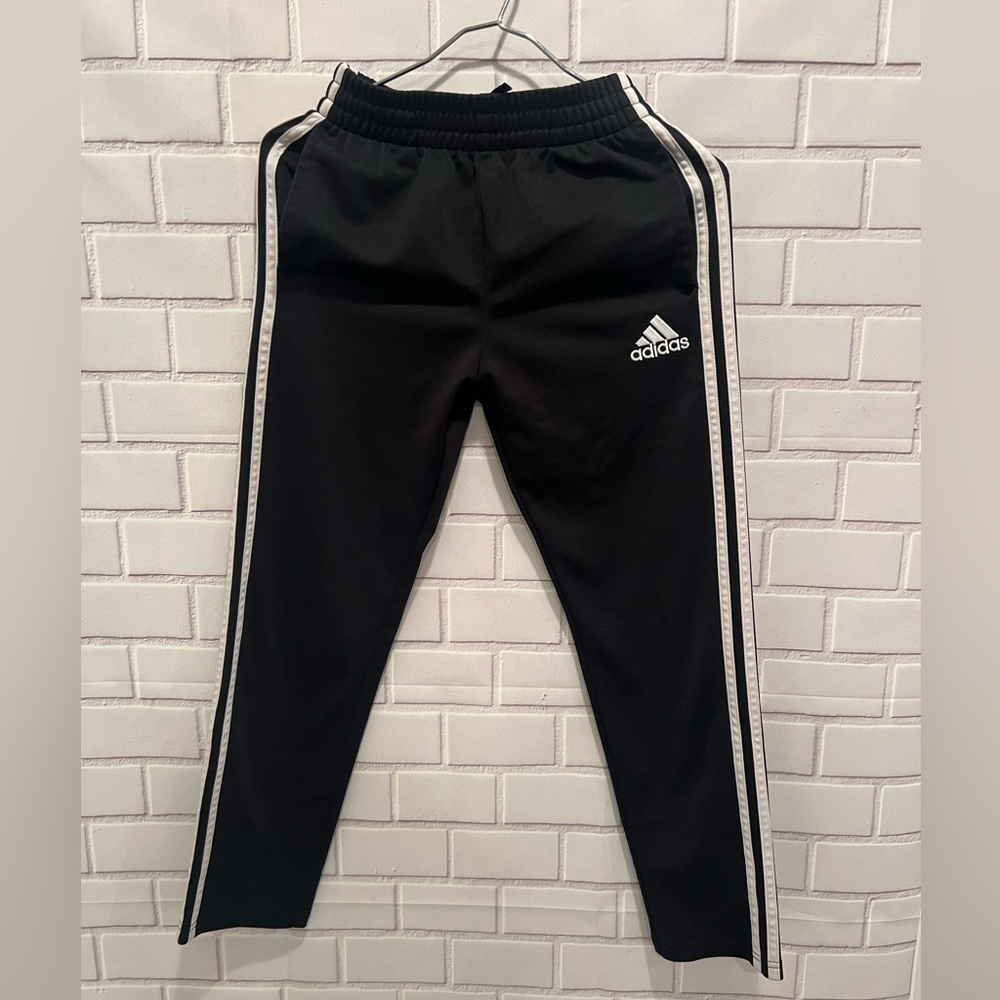 ADIDAS girls black joggers athletic tracksuits /size M(8-10)